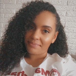 Meet your Posher, Shaina